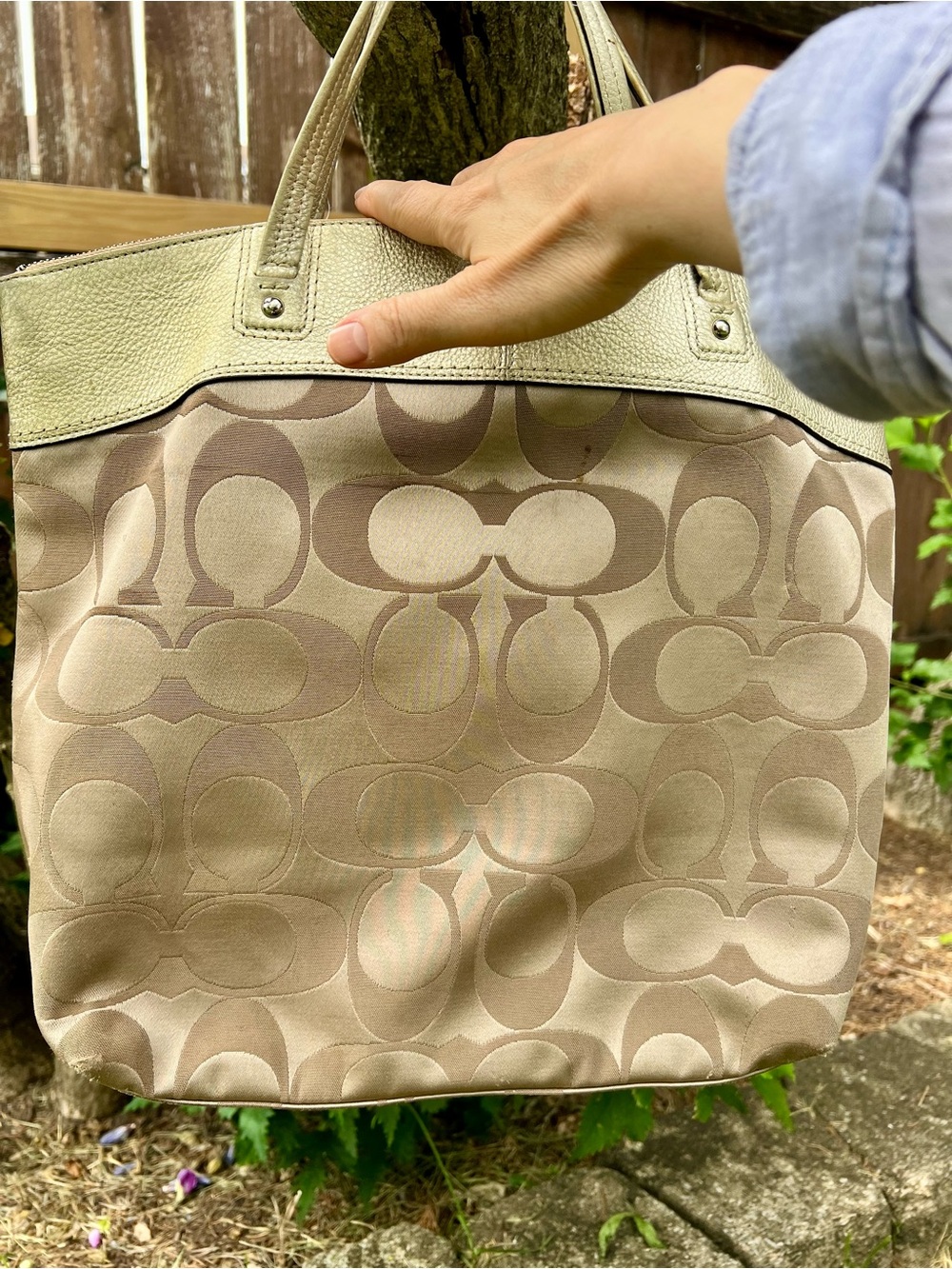 Authentic Coach Large Tote Patchwork Signature Canvas Gold Beige y2k Keychains - Picture 10 of 15